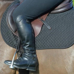 Equifit Essential Square Pad -Weatherbeeta Store 41207 EquiFit Essential.Square.Pad Black3