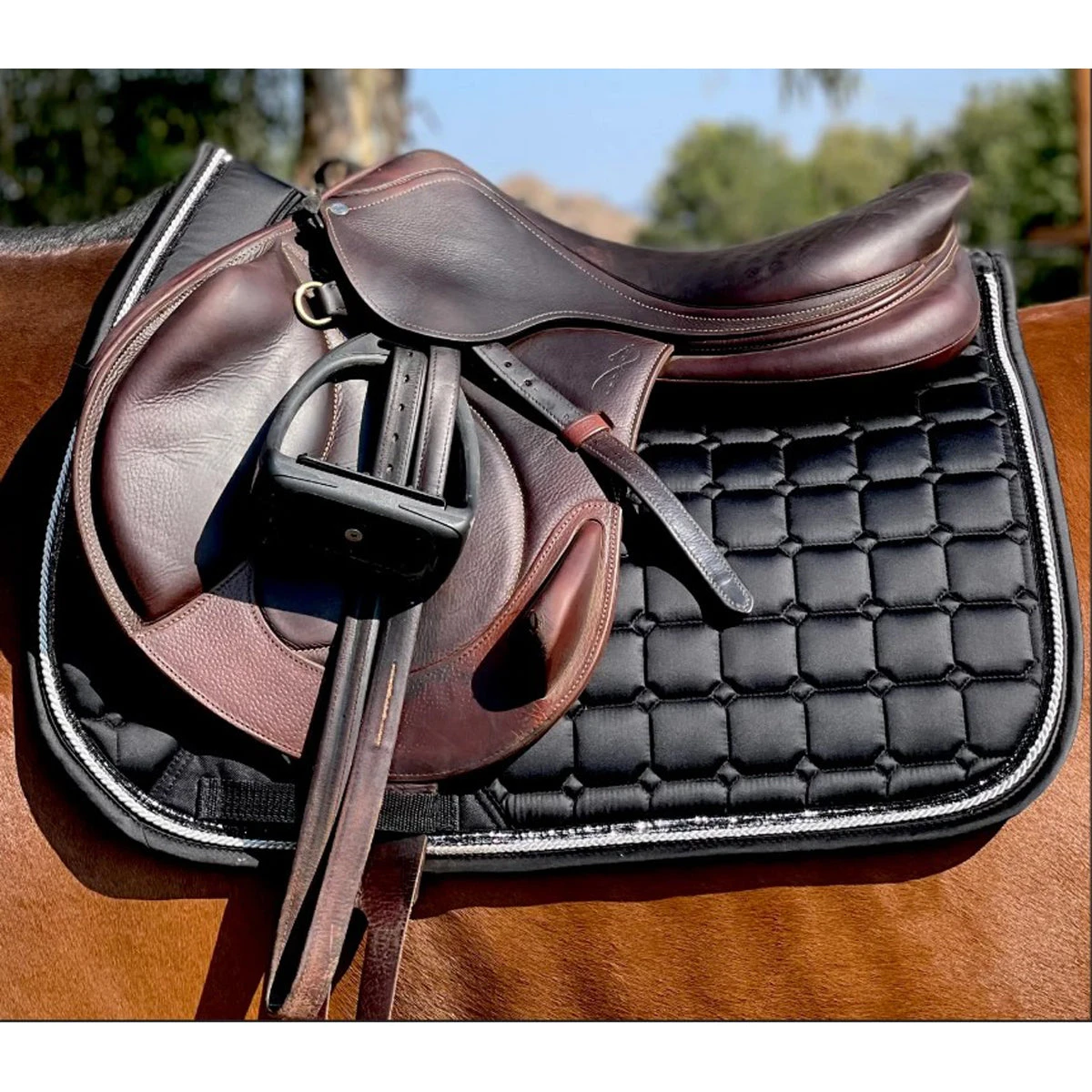 Halter Ego Satin Classic Saddle Pad 4 Halter Ego Satin Classic Saddle Pad - Image 2