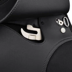 Wintec Pro Wide Dressage Saddle With HART -Weatherbeeta Store W ProWIDE DR StirrupBar Blk