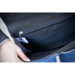 Penelope Laure Clutch -Weatherbeeta Store pochette laure noir 3