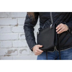 Penelope Laure Clutch -Weatherbeeta Store pochette laure noir 4