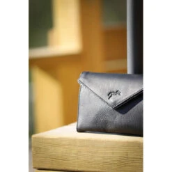 Penelope Little Letter Wallet 14 Penelope Little Letter Wallet -Weatherbeeta Store portefeuille little letter noir 1